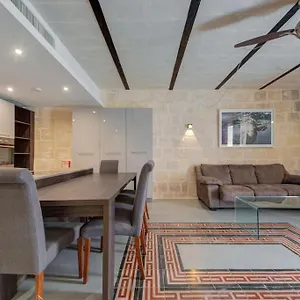 https://vallettastay-orangerie-two-bedroom-apartment-301.hotelssaintjulians.com