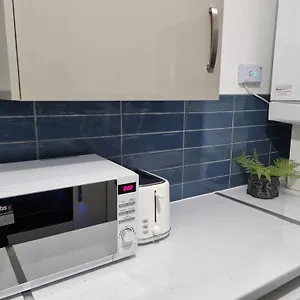https://beautiful-modern-apartment-on-wick-lane.cambridgehotelsuk.com